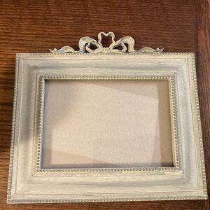 Carri Wood Grain Desktop Photo Picture Frame Synthetic Bow On Top 4x6